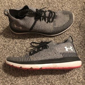 Women’s under armor over ankle tennis shoe